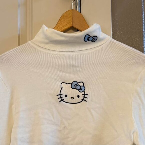 Women’s White Hello Kitty & Friends x Forever 21 Plus Cropped Turtleneck Size 1X - Picture 7 of 7